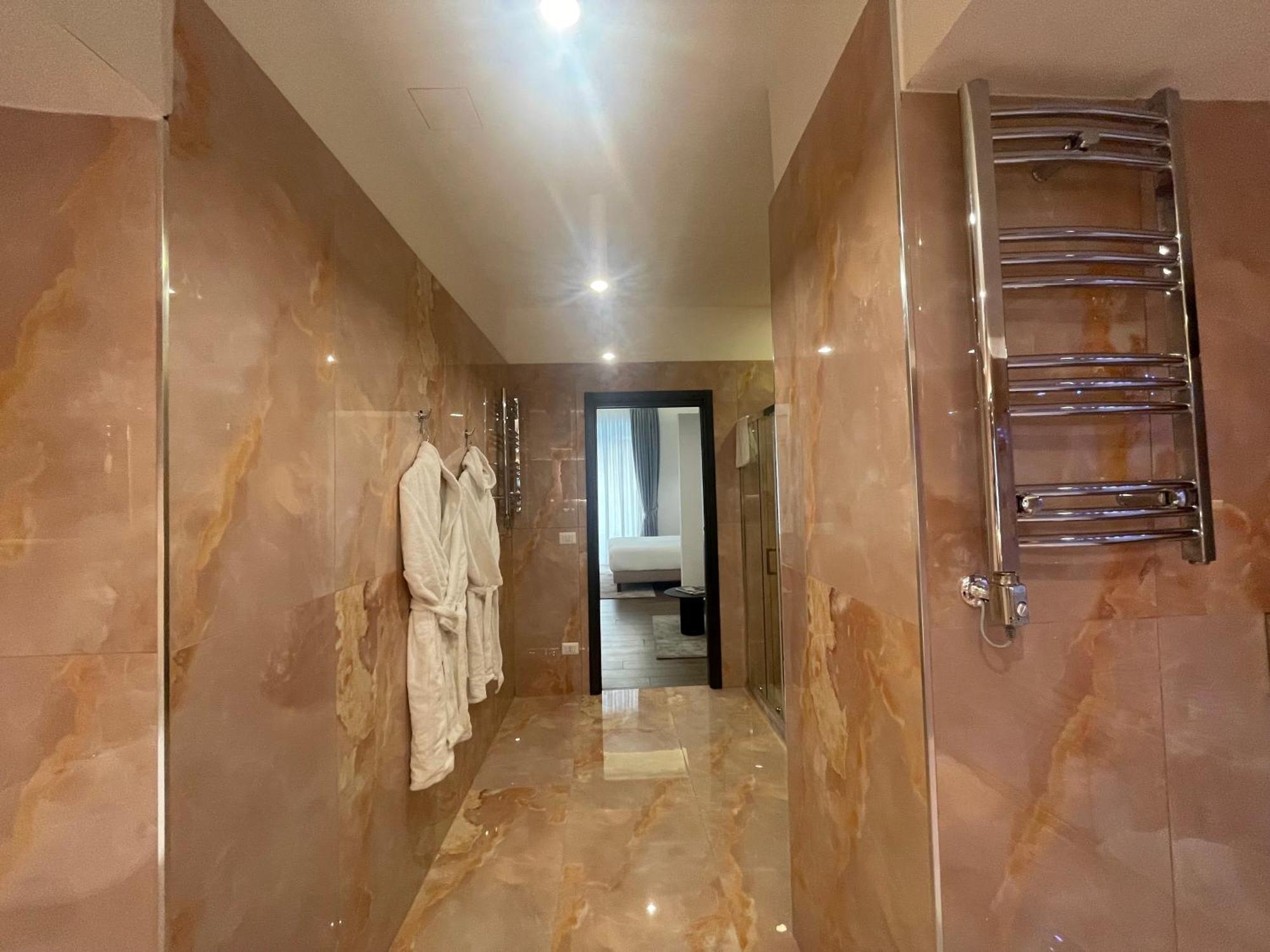 Hotel 4Heavens_Naples Extérieur photo